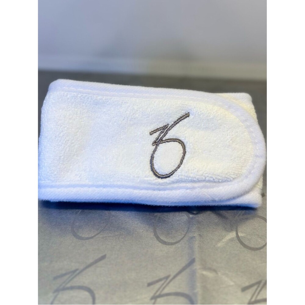 ✨ ZO “Glow Starter Kit” GSR Travel Bundle ✨
| $119 Value - Picture 9 of 13